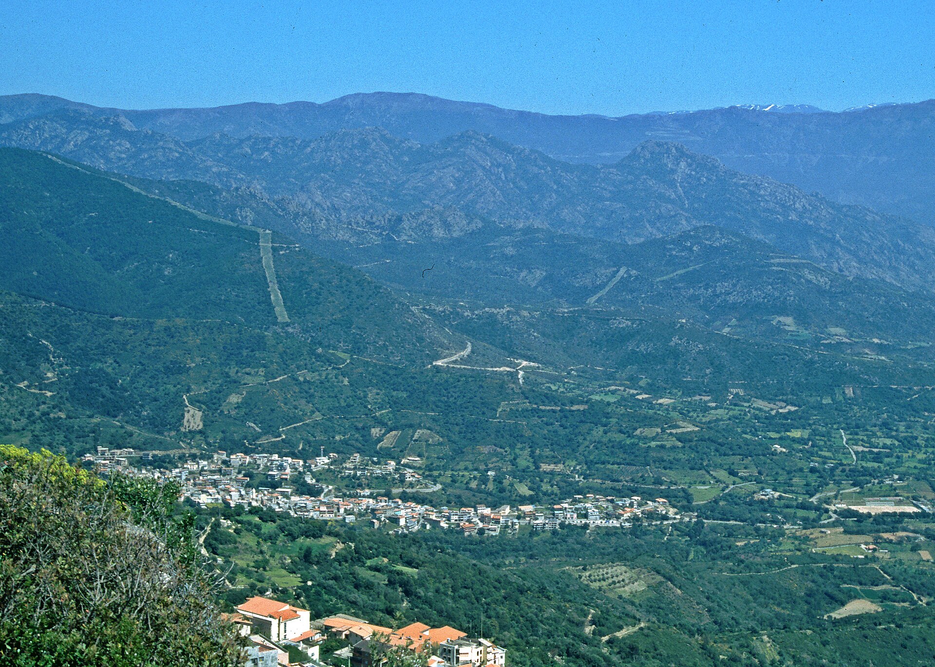 Vista da Baunei verso Triei, nell'entroterra ogliastrino
